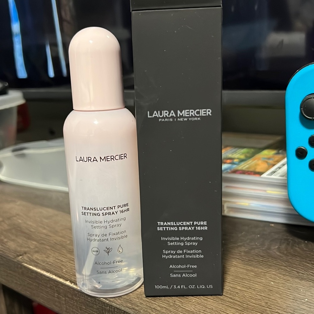 🌙💕Laura Mercier Translucent Setting Spray
